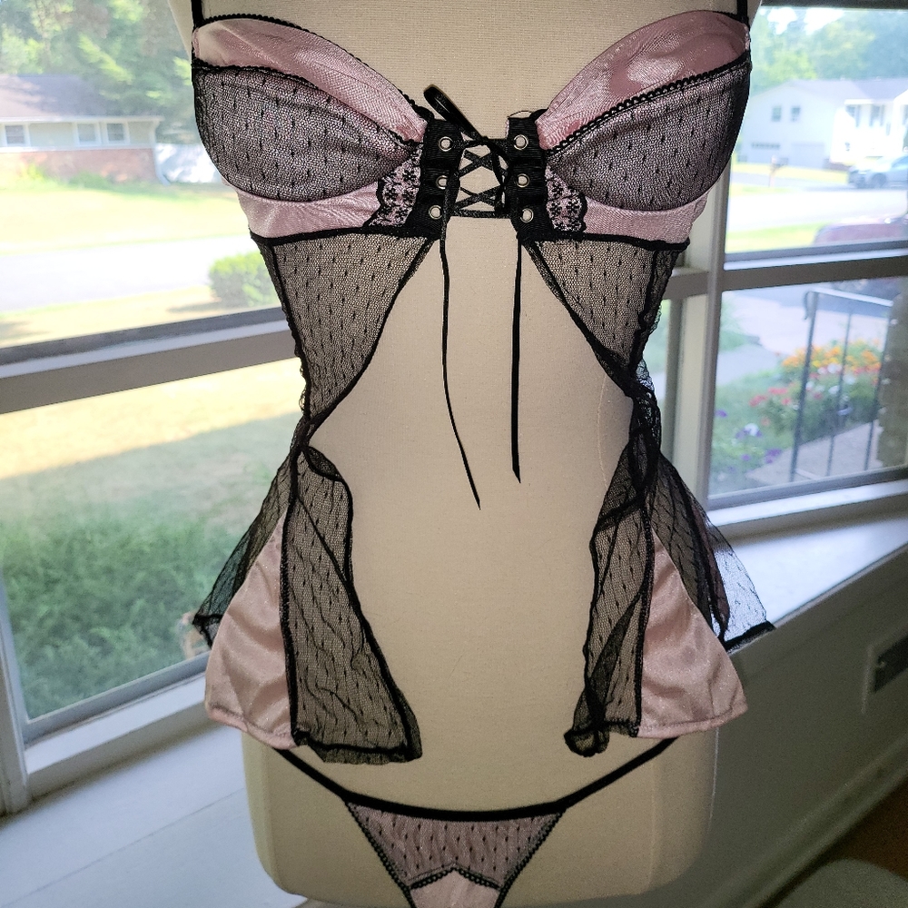 Fantasy Lingerie Set